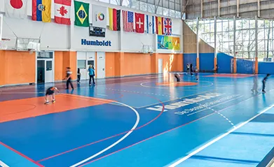 Imagem representativa do Sport. A imagem exibe alunos e o ambiente do Sport no colégio Humboldt