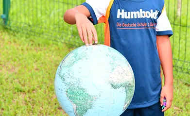 Imagem representativa do Austauschprogramme. A imagem exibe alunos e o ambiente do Austauschprogramme no colégio Humboldt