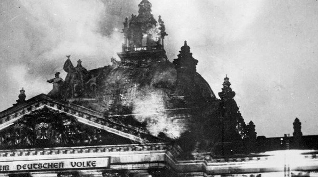 Incêndio no Reichstag: há 90 anos, fogo no parlamento alemão impulsionava consolidação nazista