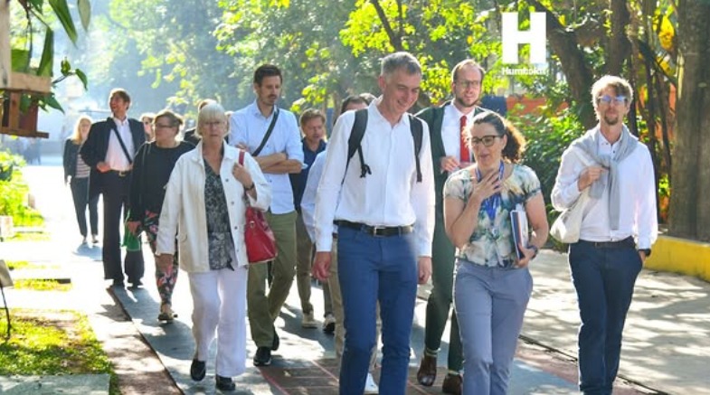 Autoridade diplomática alemã visita o Humboldt